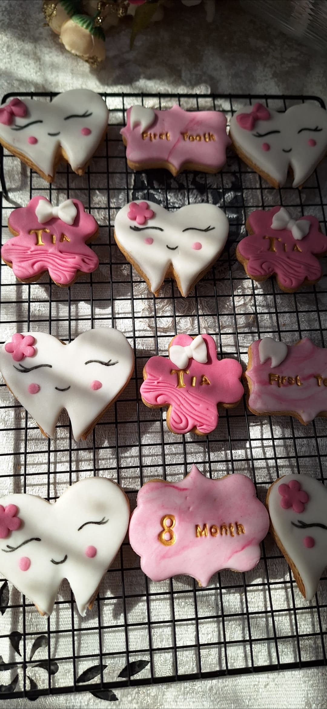 First tooth design image 1