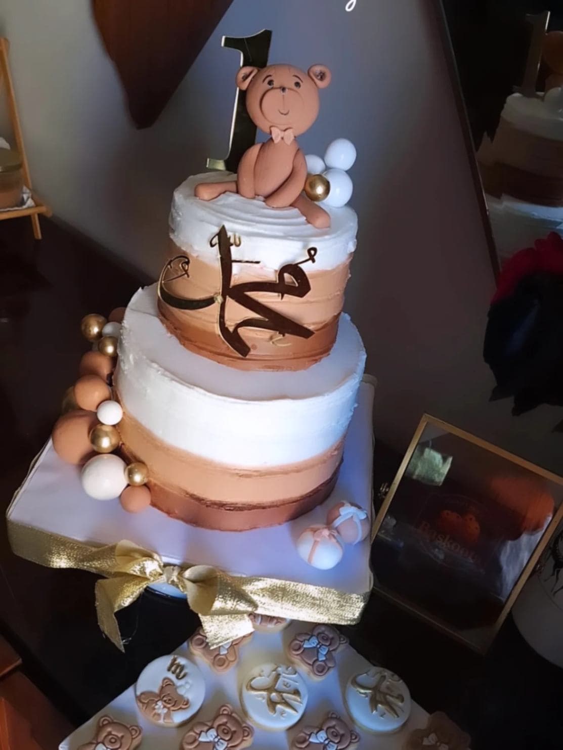 teddy bear cake image 1