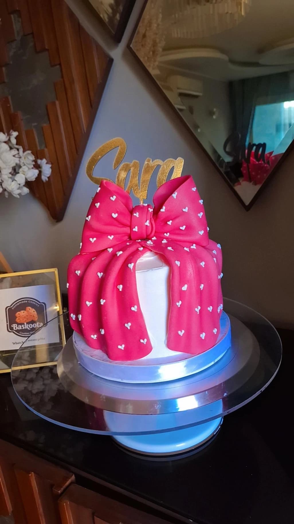 a bow cake image 1